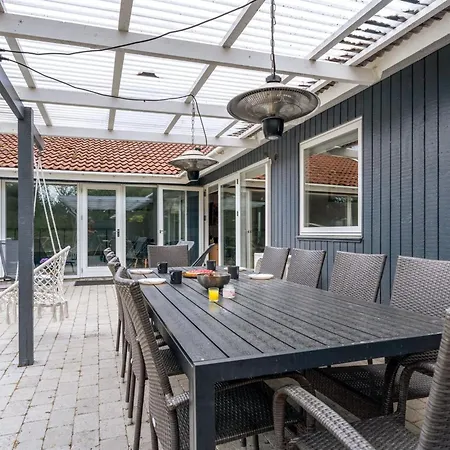 Holiday home Sverker - 300m From The Sea In Lolland- Falster And Mon By Interhome *