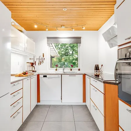 Feriehus Sverker - 300m From The Sea By Interhome